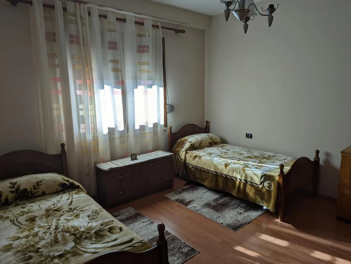 Noel\'S Home location